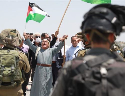 جيش الكيان الغاصب يعتدي على مسيرة أهلية فلسطينية مناهضة للاستيطان.