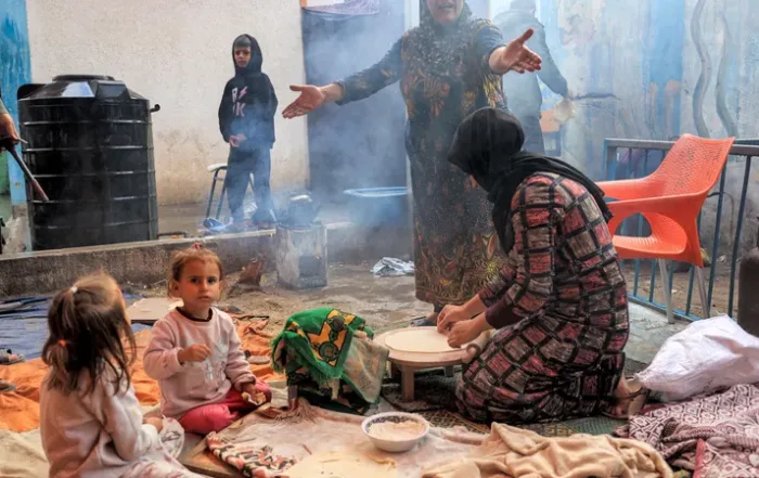 Gaza Writes Its Hunger in Blood… Life is Besieged by the Missing Loaf