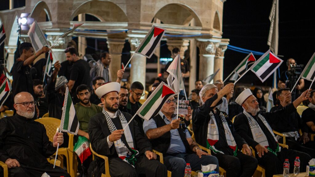 صور من موكب نداء الأقصى الرابع على طريق المشاية بين النجف وكربلاء