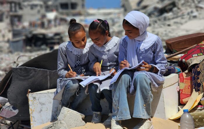 غزة.. التعليم على حافة الانهيار التام بفعل العدوان والحصار