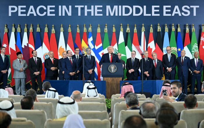 مؤتمر شرم الشيخ لـ "السلام"… أم عرضٌ مسرحي؟