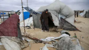 حين يقترب الشتاء وتُفتح صفحة جديدة من المعاناة في غزّة