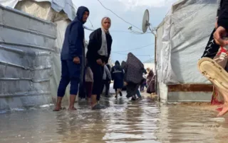 خروقات الكيان الغاصب وحصاره يعمّقان مأساة غزة في وجه الشتاء